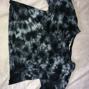 Pink cropped t shirt!